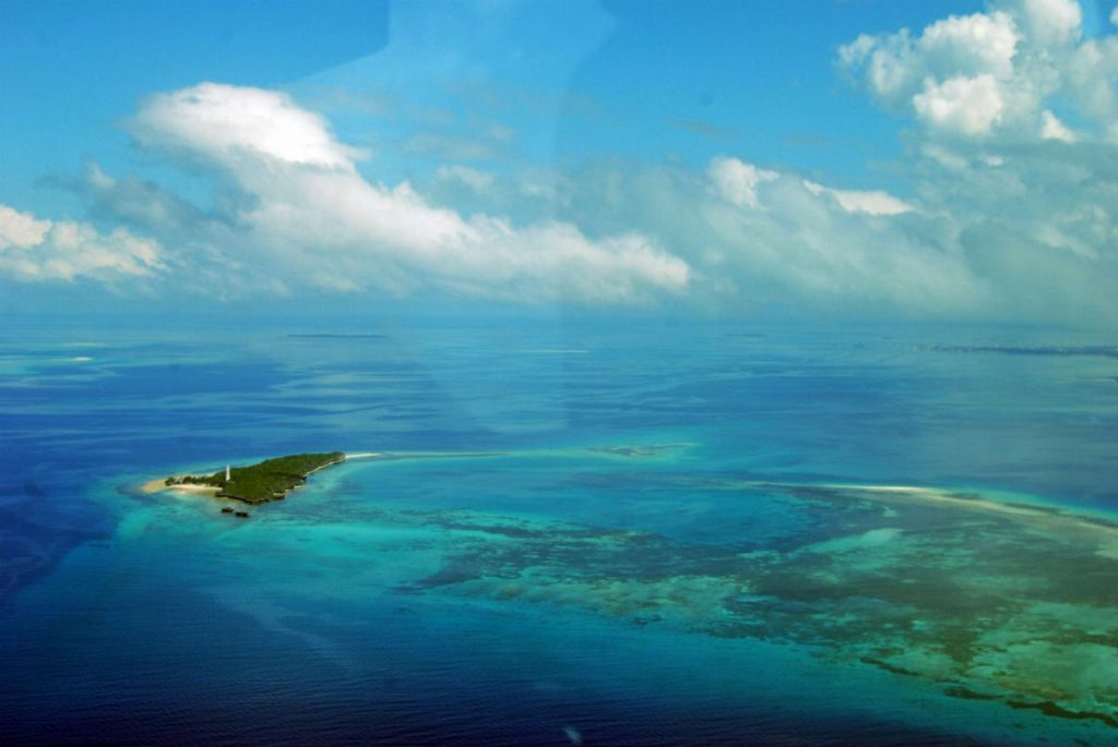 Soggiorni sul mare in Africa: le isole dove dormire davanti all’oceano 1 Approaching Zanzibar